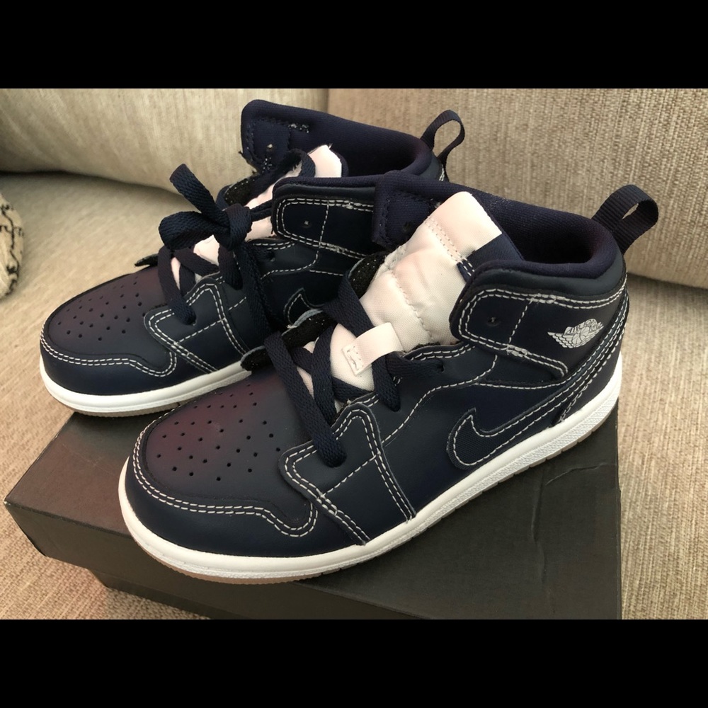 NEW IN BOX!!! Jordan 1